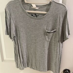 Gray H&M crop tee